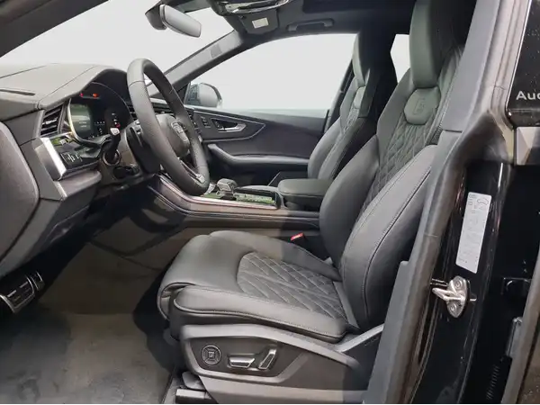 AUDI SQ8 SUV 4.0 TSFI (8/17)