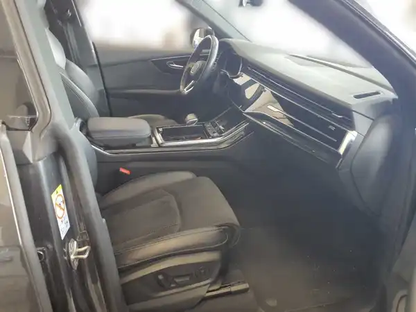 AUDI Q8 60 TFSI e Hybrid Business AHK Navi+ ACC 360 (8/10)