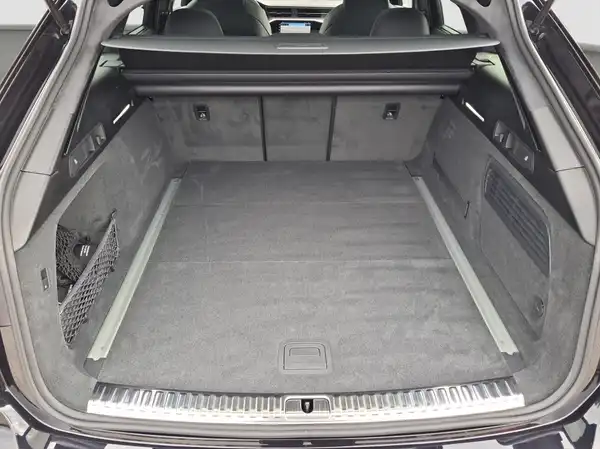 AUDI RS 6 Avant performance (13/17)