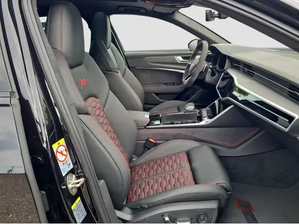 AUDI RS 6 Avant performance (15/17)
