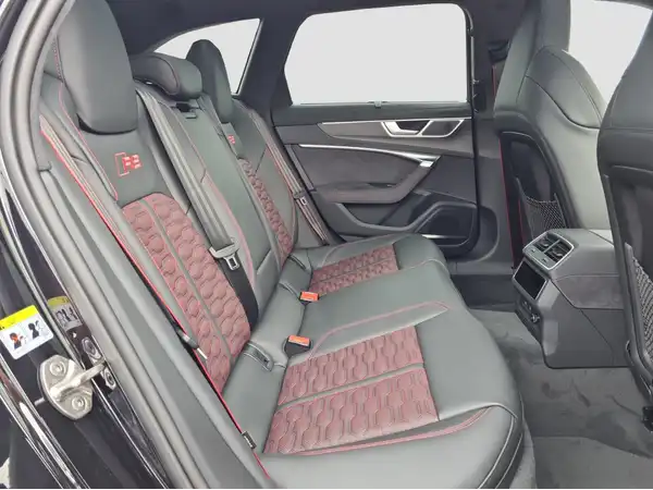 AUDI RS 6 Avant performance (16/17)