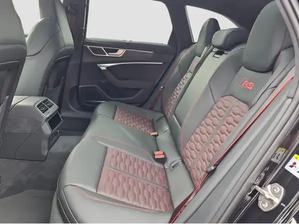 AUDI RS 6 Avant performance (9/17)