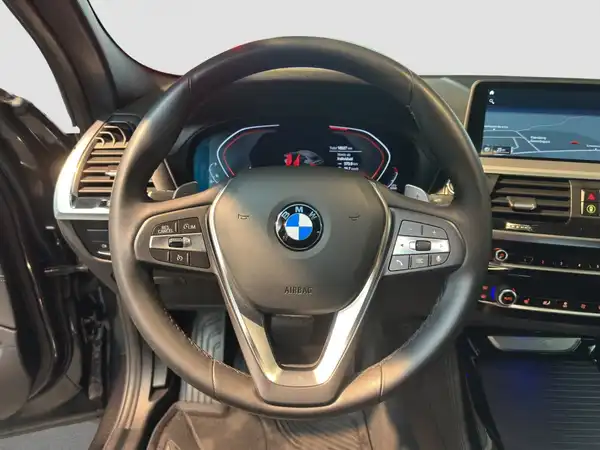 BMW X4 xDrive 30 i Advantage Business HUD Kamera (11/17)