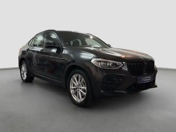 BMW X4 xDrive 30 i Advantage Business HUD Kamera (4/17)