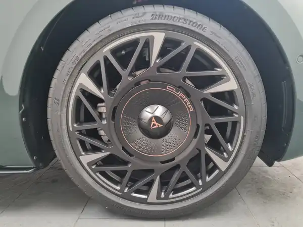 CUPRA Born 240 KW VZ (14/17)