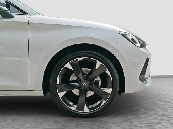 CUPRA Leon Sportstourer 1.5 eTSI ACC Navi Kamera Winter (16/16)