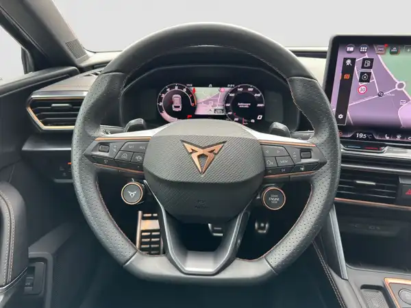 CUPRA Leon Sportstourer 1.5 TSI ACC Connect Kamera Navi Winter (11/16)