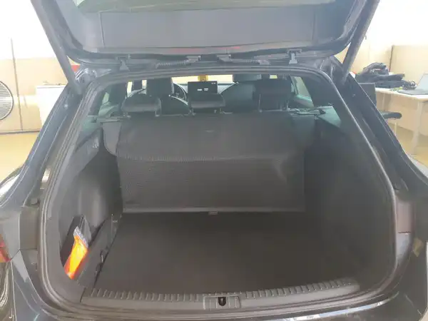 CUPRA Leon Sportstourer 1.5 TSI ACC Connect Kamera Navi Winter (5/5)