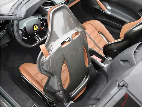 FERRARI SF90 (24/24)