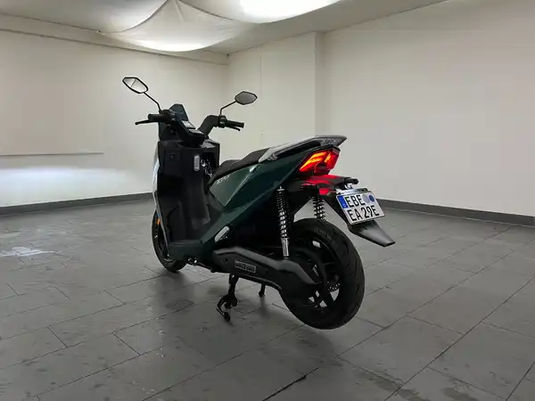 HORWIN SK3 PLUS GREEN METALLIC mit 2 Akkus (4/9)