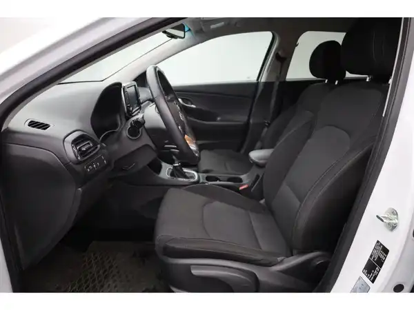 HYUNDAI i30 1.5 T-GDI Trend Mild-Hybrid (EURO 6d)(OPF) (11/21)