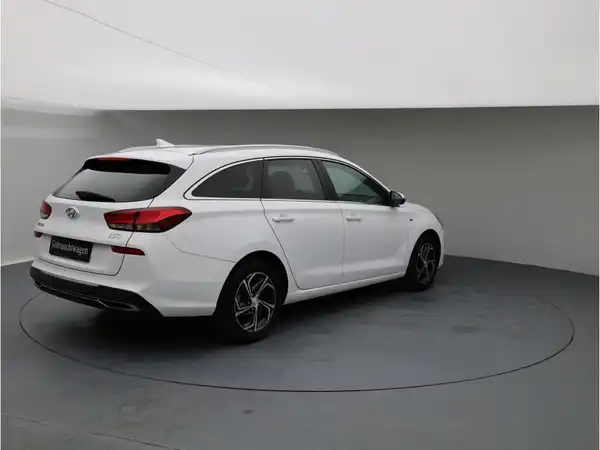 HYUNDAI i30 1.5 T-GDI Trend Mild-Hybrid (EURO 6d)(OPF) (6/21)