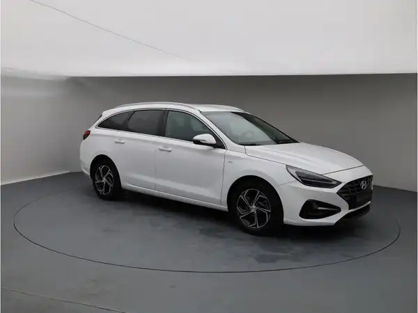 HYUNDAI i30 1.5 T-GDI Trend Mild-Hybrid (EURO 6d)(OPF) (8/21)