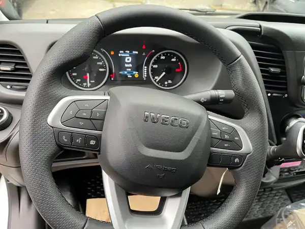 IVECO Daily 50C18HA8/P Koffer (11/23)