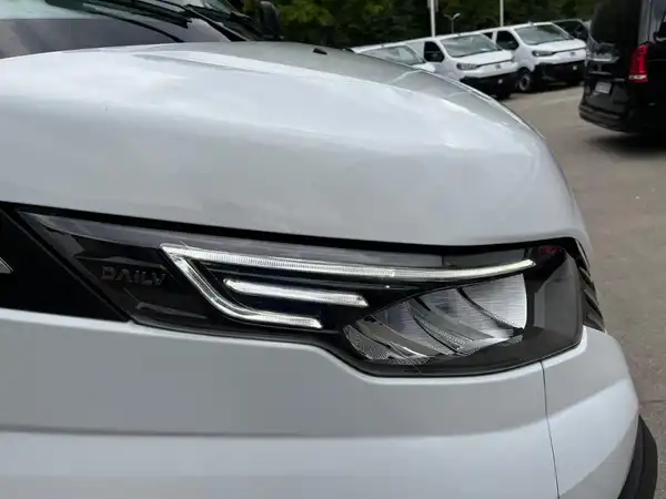 IVECO Daily 50C18HA8/P Koffer (22/23)