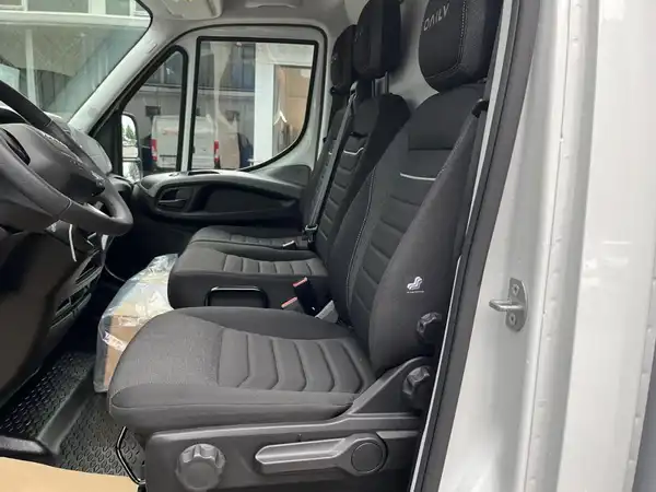 IVECO Daily 50C18HA8/P Koffer (9/23)