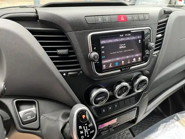 IVECO Daily 50C18HA8/P Koffer (10/23)