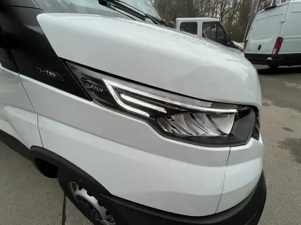 IVECO Daily 35S18H Koffer LBW (24/26)