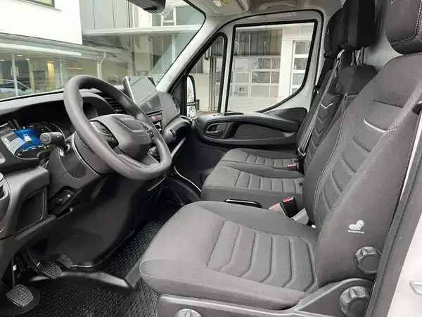 IVECO Daily 35S18H Koffer LBW (9/26)