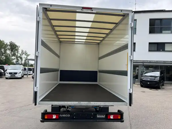 IVECO Daily 35S16A/P Koffer (12/19)