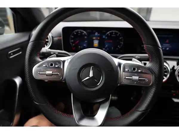 MERCEDES-BENZ A 220 (11/21)