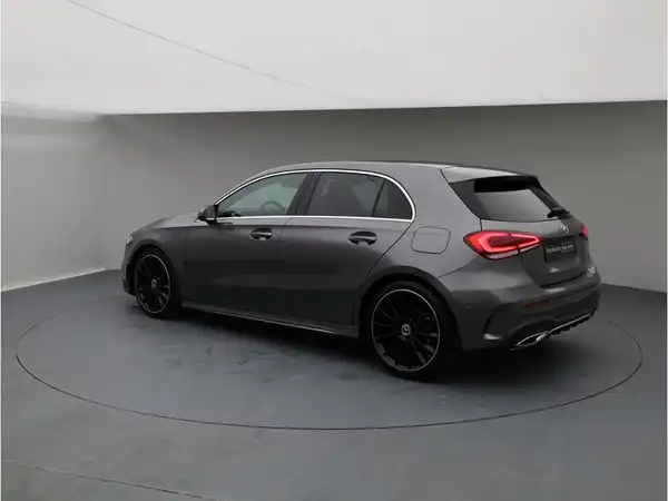 MERCEDES-BENZ A 220 (3/21)