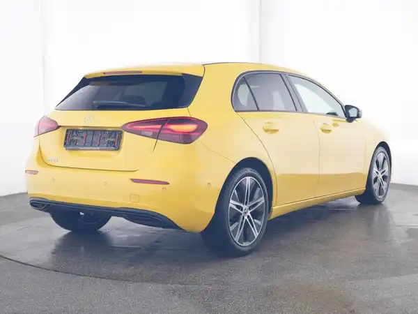 MERCEDES-BENZ A 180 (3/10)