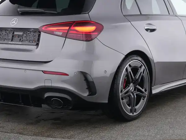 MERCEDES-BENZ A 35 4M (5/10)