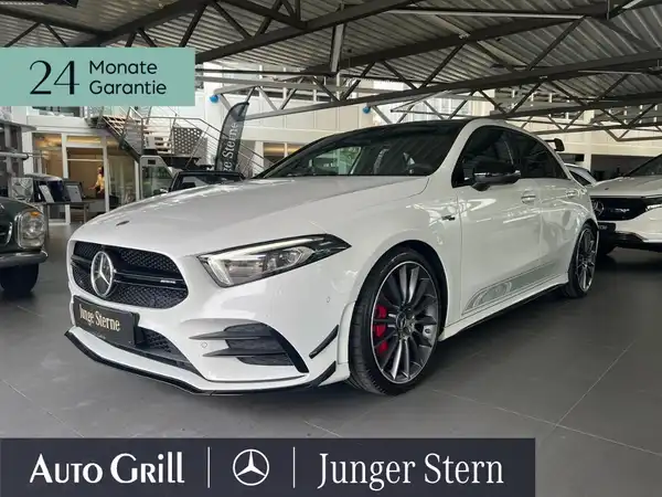 MERCEDES-BENZ A 35 4M (1/30)
