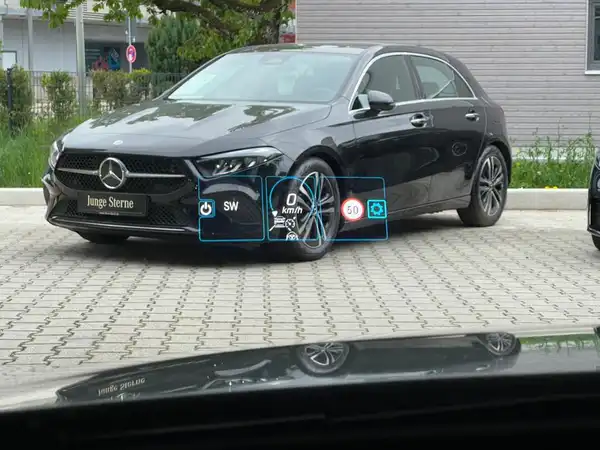 MERCEDES-BENZ A 35 4M (25/30)