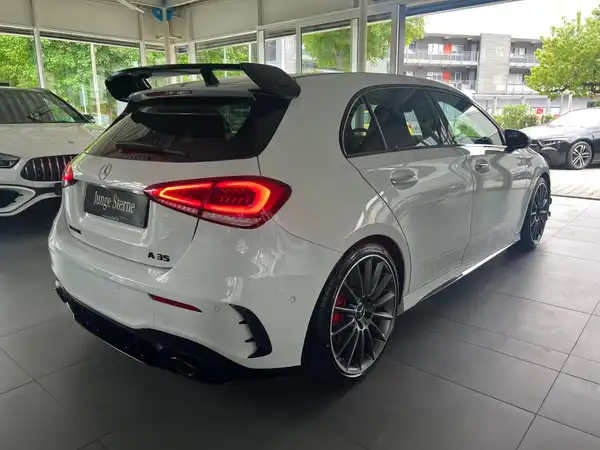 MERCEDES-BENZ A 35 4M (5/30)