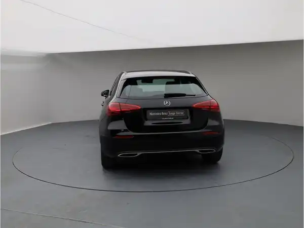 MERCEDES-BENZ A 180 (4/12)
