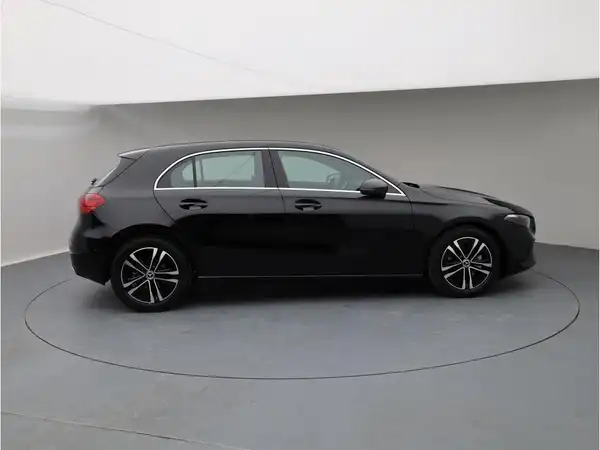 MERCEDES-BENZ A 180 (6/12)