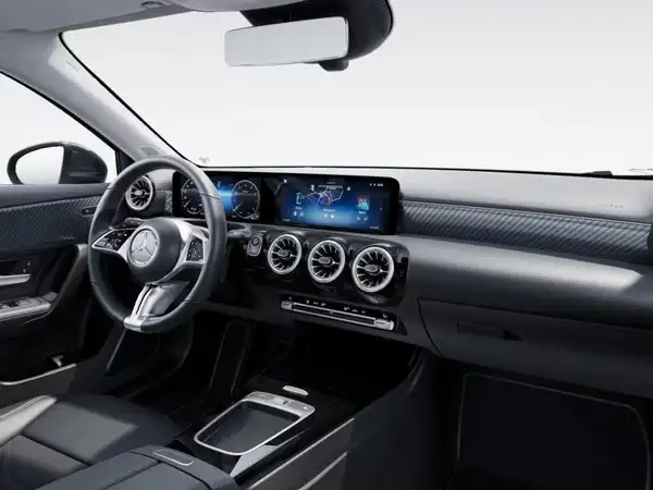 MERCEDES-BENZ A 180 (11/11)