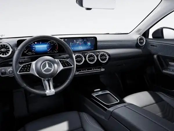 MERCEDES-BENZ A 180 (8/11)