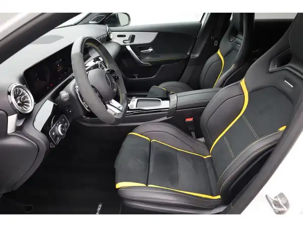 MERCEDES-BENZ A 45 S 4M+ (11/26)