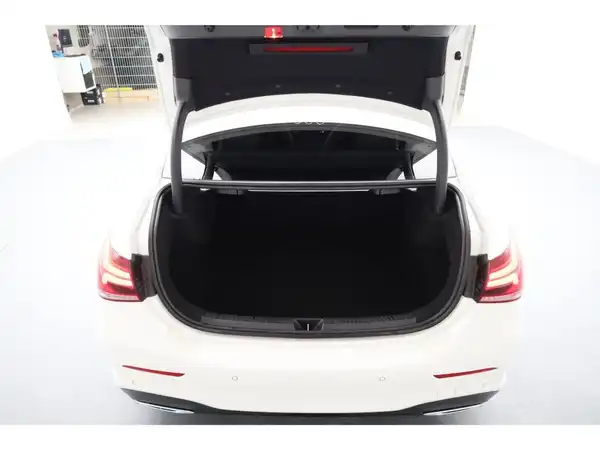 MERCEDES-BENZ A 250 Lim. (24/25)