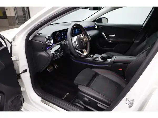 MERCEDES-BENZ A 250 Lim. (10/25)