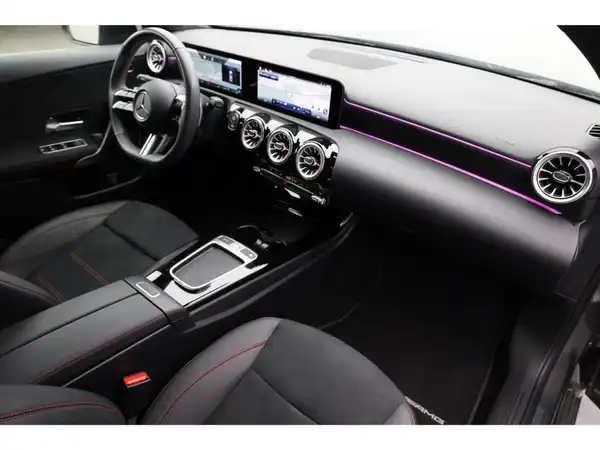 MERCEDES-BENZ A 180 (16/20)