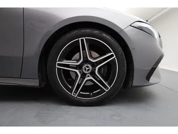 MERCEDES-BENZ A 180 (19/20)