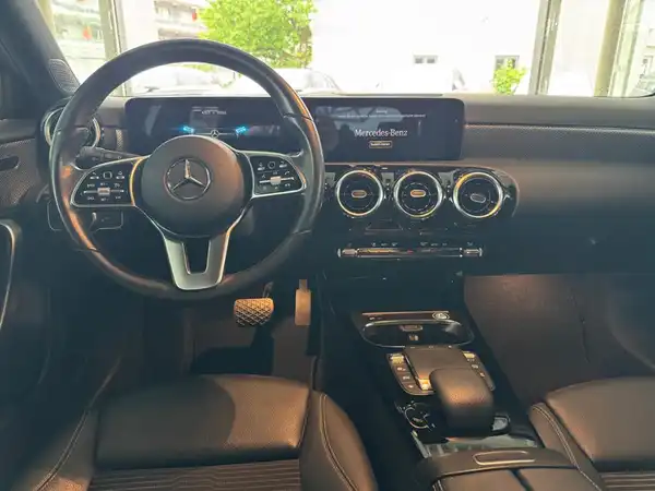 MERCEDES-BENZ A 200 Kompaktlimousine (12/19)