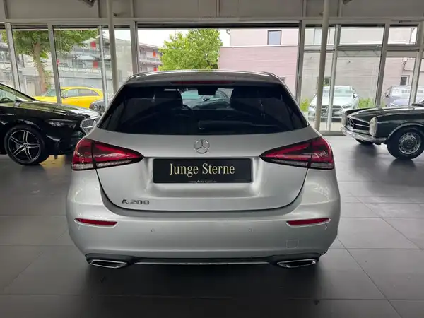 MERCEDES-BENZ A 200 Kompaktlimousine (4/19)
