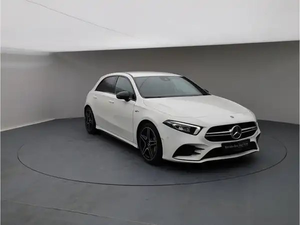 MERCEDES-BENZ A 35 4M (8/26)