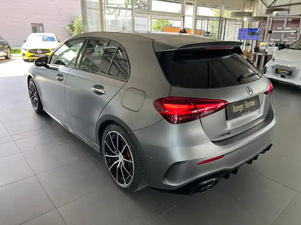 MERCEDES-BENZ A 35 4M AMG (8/10)