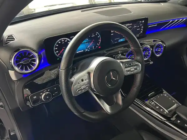 MERCEDES-BENZ A 35 AMG 4M (15/28)