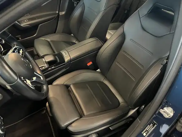 MERCEDES-BENZ A 250 e (15/25)