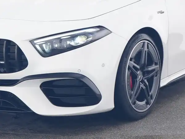 MERCEDES-BENZ A 45 S 4M+ (4/10)
