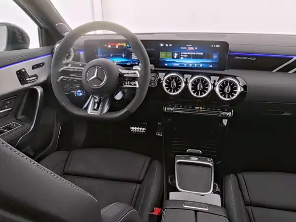 MERCEDES-BENZ A 45 S 4M+ (6/10)