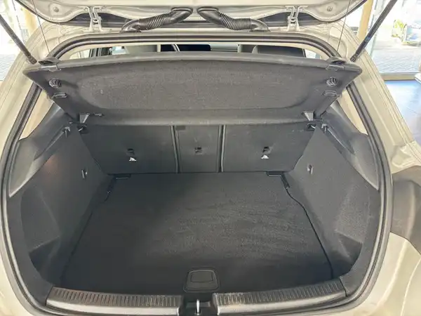 MERCEDES-BENZ A 180 (11/18)