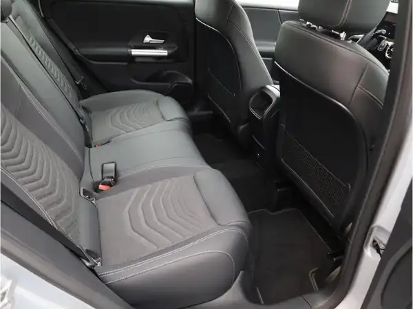 MERCEDES-BENZ B 220 4M (19/23)
